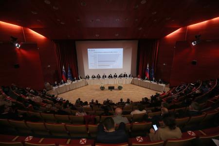 VLADA JAVNA TRIBUNA V  PIVKI 15 FOTO LJUBO VUKELIČ